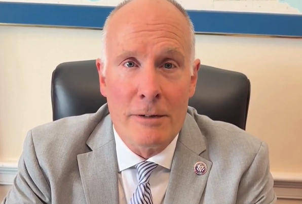 美议员出馊主意：不给稀土<strong></p>
<p>瑞特币</strong>，就不让中国航班落地