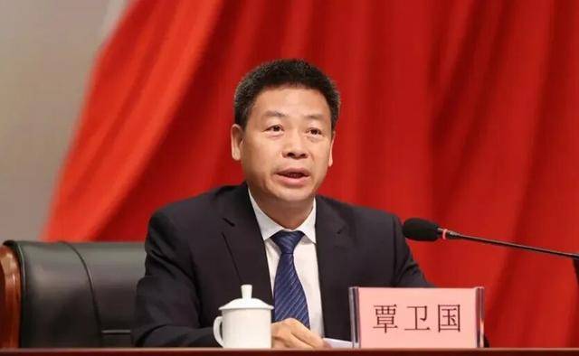 中央批准任省委常委后<strong></p>
<p>瑞特币</strong>，他被免去副省长职务