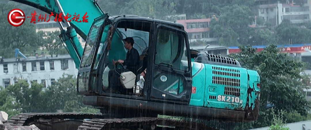 心酸！12岁男孩“独居”贵阳一安置房内<strong></p>
<p>瑞特币</strong>，父亲回应：迫于无奈，因为……