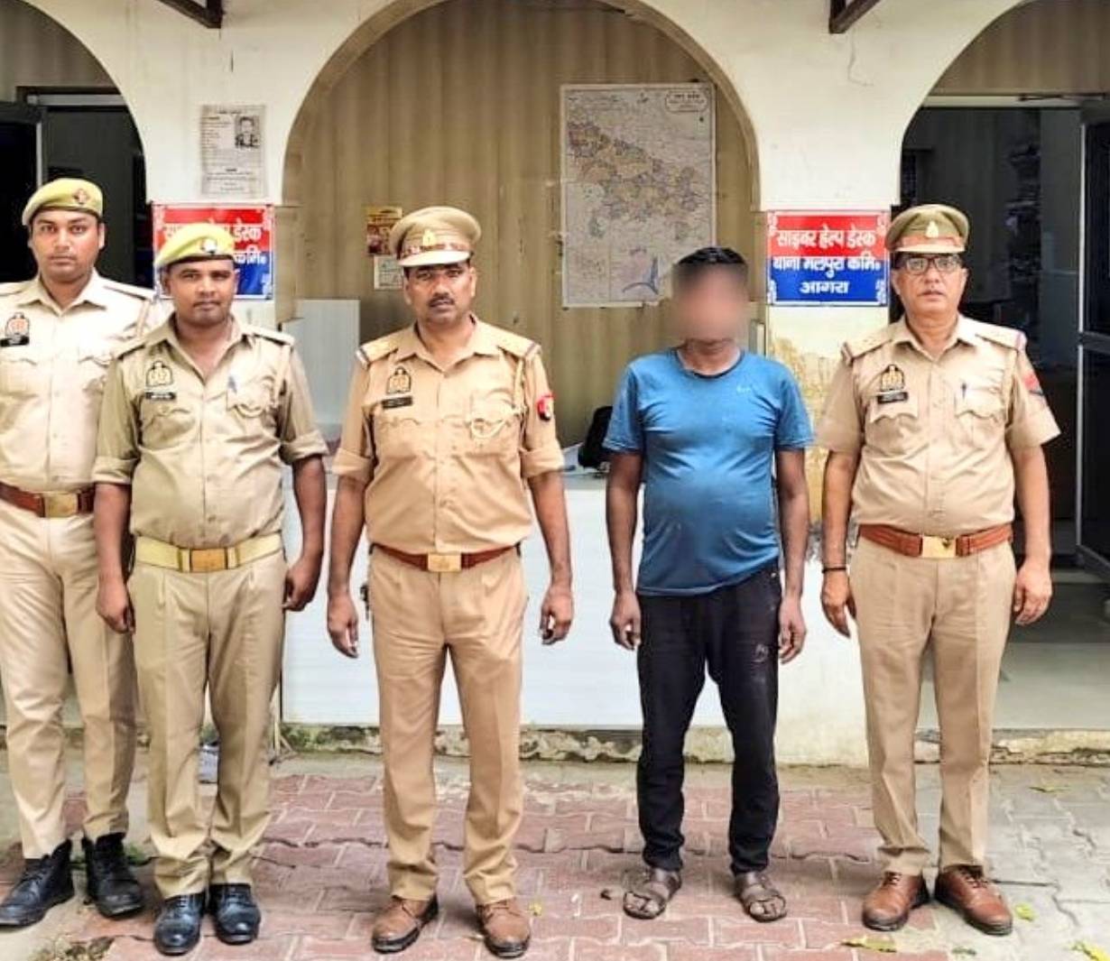 印度男子不满19岁侄子偷拍女儿洗澡<strong></p>
<p>微五币商城</strong>，将其勒死