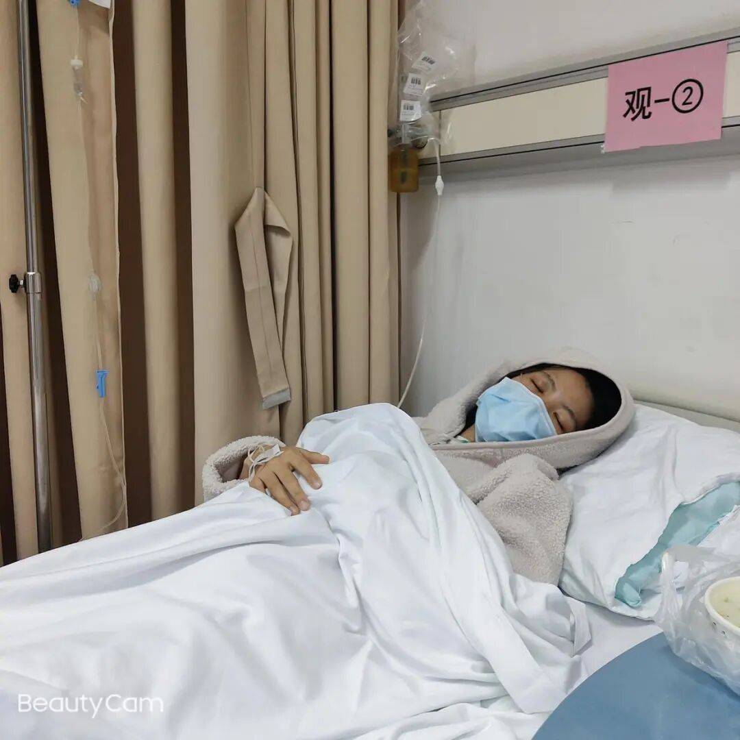 女护士结婚半年发烧头痛<strong></p>
<p>鹿币</strong>，诊治12天才确诊“脑脊髓炎”致丧失劳动能力，鉴定：两家三甲医院因未及早诊断病情，应承担责任