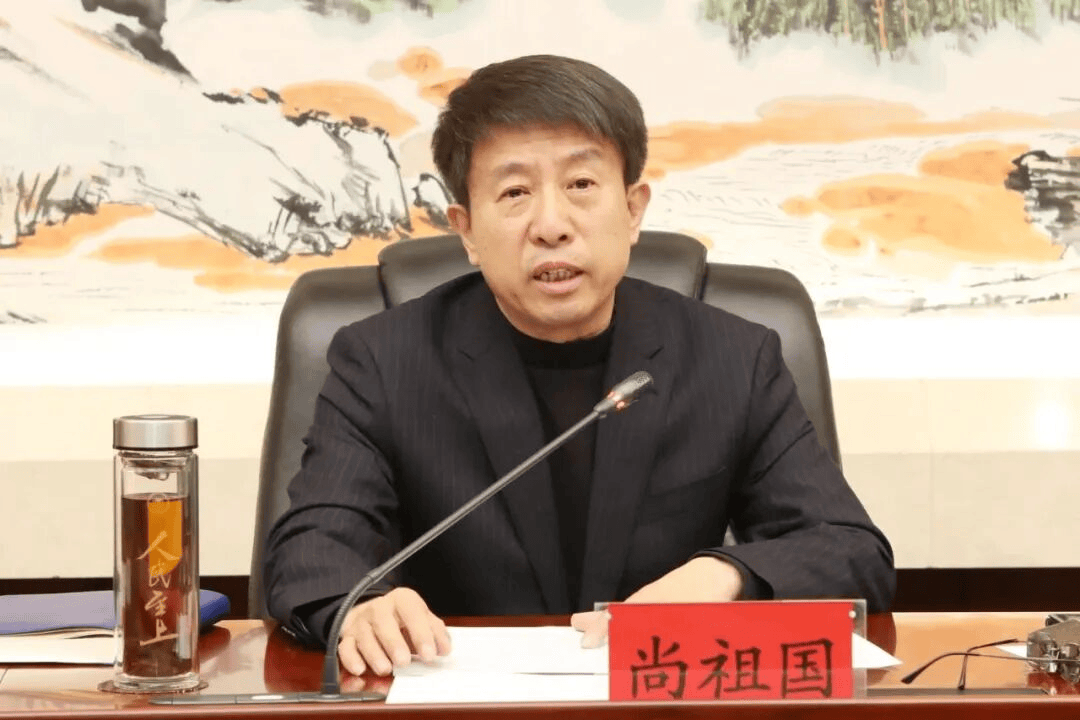 中纪委连发11人被查<strong></p>
<p>鹿币</strong>，副部级“老虎”落马