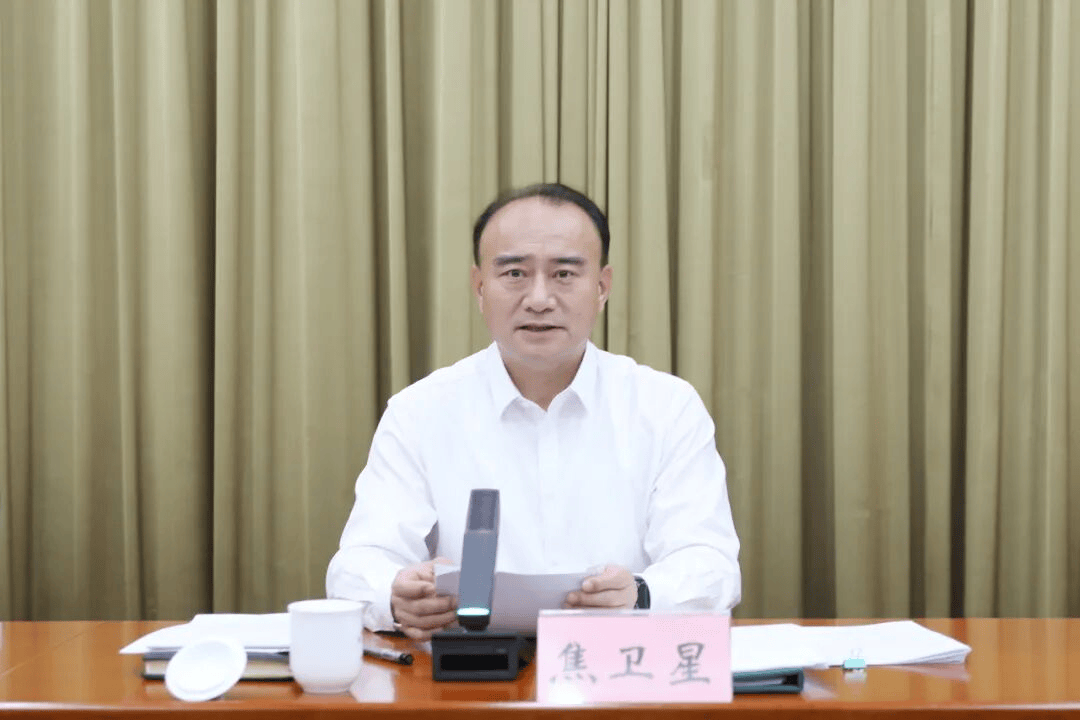 中纪委连发11人被查<strong></p>
<p>鹿币</strong>，副部级“老虎”落马