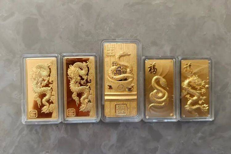 10余万黄金寄出后<strong></p>
<p>币特儿</strong>，男子冲进派出所！