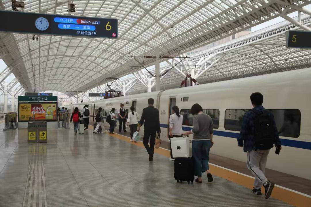 “双节”假期<strong></p>
<p>合约交易数据</strong>，铁路青岛站预计发送旅客170万人