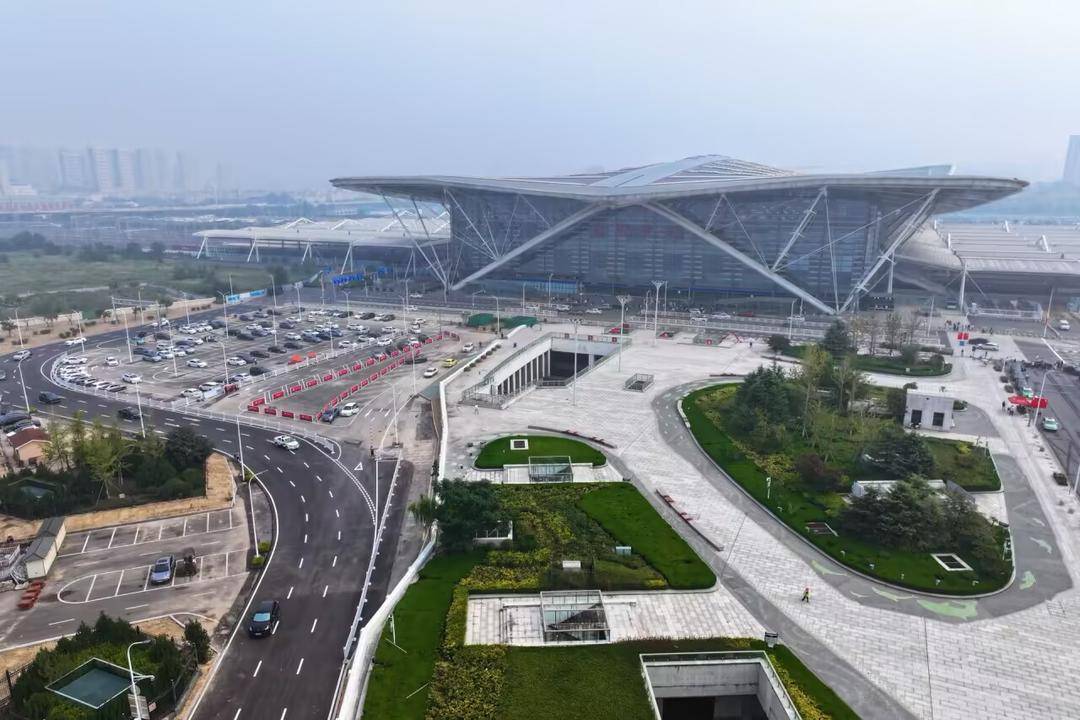 “双节”假期<strong></p>
<p>合约交易数据</strong>，铁路青岛站预计发送旅客170万人