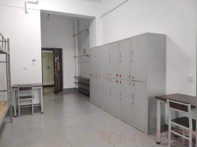 从8人间到夫妻房<strong></p>
<p>币商城</strong>，郑州富士康员工幸福安居“进行时”