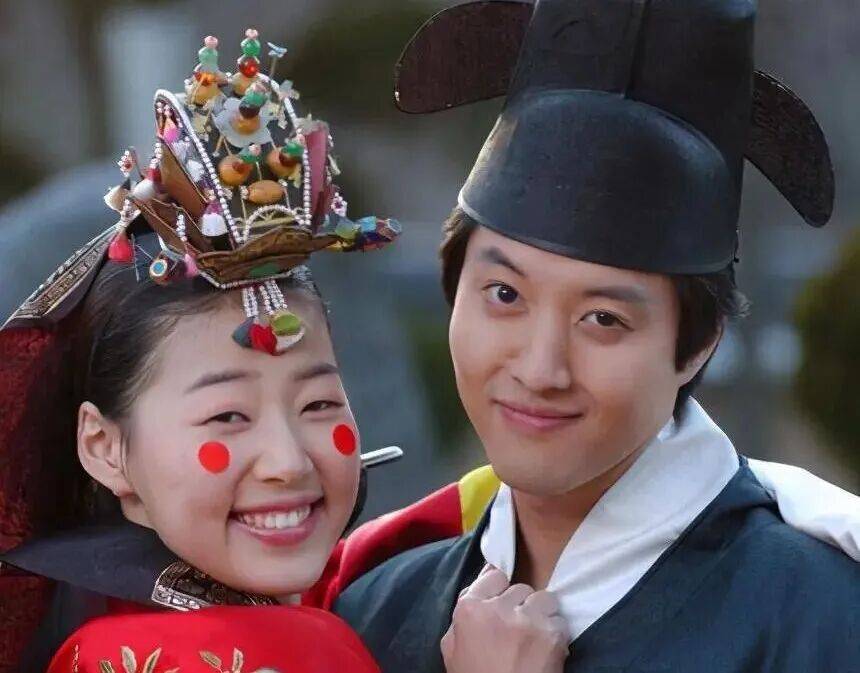 知名男演员自曝患罕见病<strong></p>
<p>币商城</strong>，“连呼吸都痛”