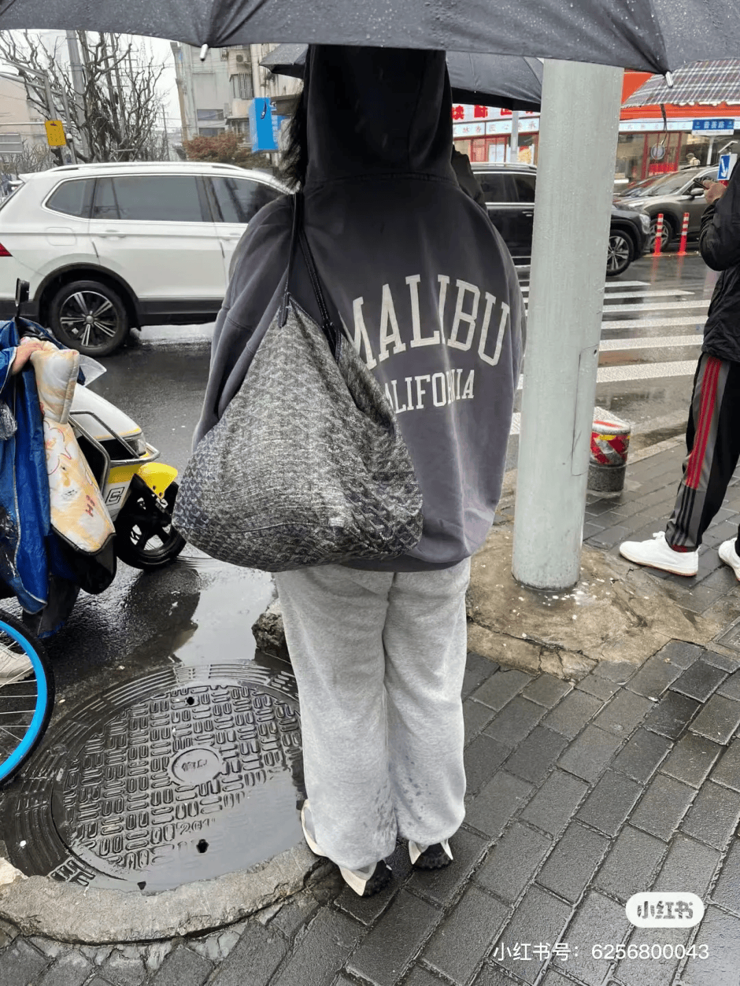 “女高管专用包”<strong></p>
<p>法币</strong>，为什么是它？