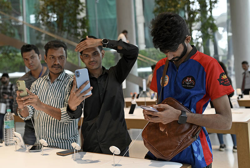 印度政府被曝正积极鼓励海外印度人回国<strong></p>
<p>墨子币</strong>，但想让这些人从美回国绝非易事