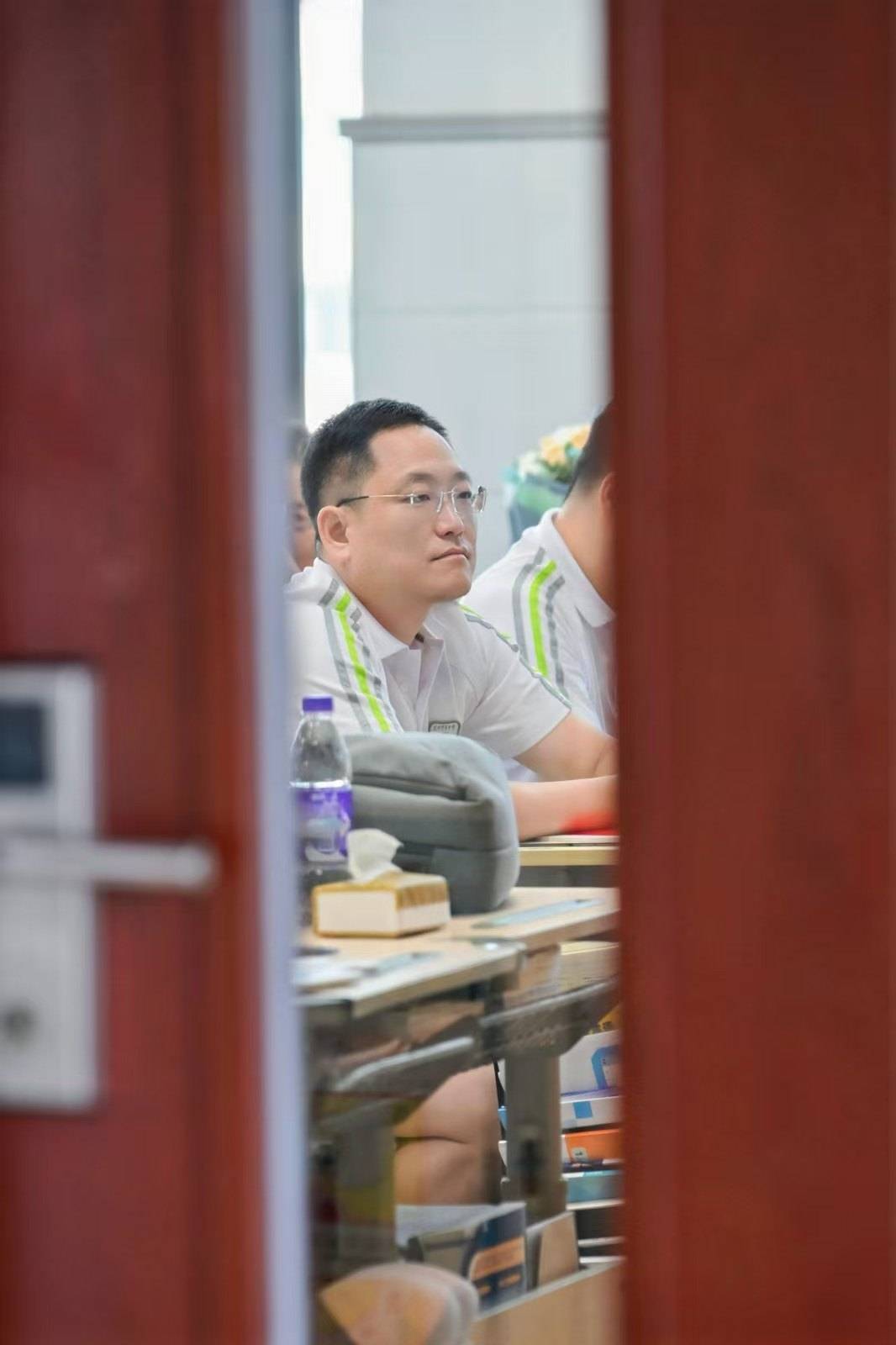 那个让老师骄傲的“调皮”班级！30年同学聚会<strong></p>
<p>ect币</strong>，还伴有一封来自贵州的感谢信