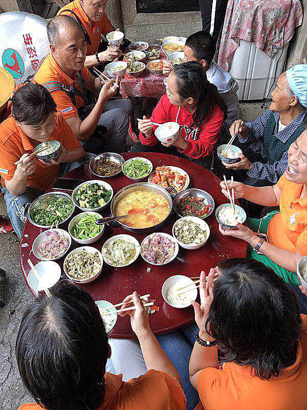那个让老师骄傲的“调皮”班级！30年同学聚会<strong></p>
<p>ect币</strong>，还伴有一封来自贵州的感谢信