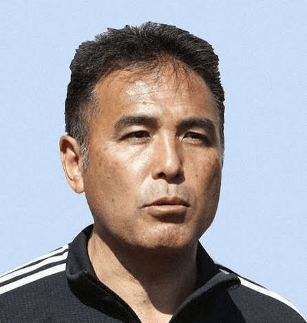 日本足协高层飞机上观看儿童色情片<strong></p>
<p>基本币</strong>，丢工作并被法国禁入境十年