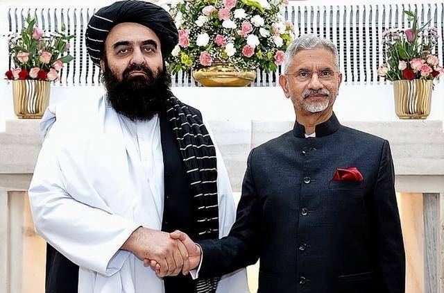 不消灭恐怖分子<strong></p>
<p>币舫</strong>，还和印度眉来眼去？巴基斯坦对阿富汗忍无可忍