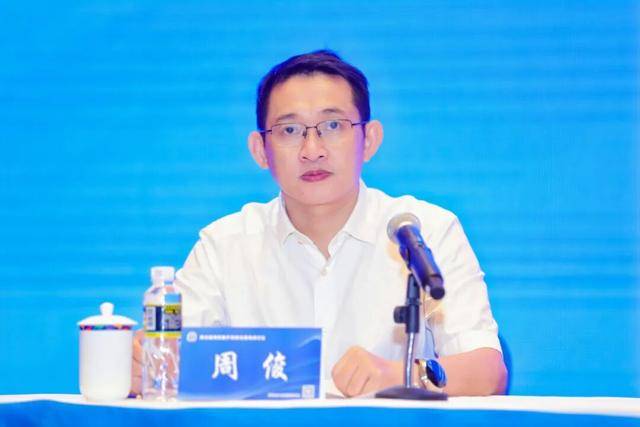 周俊<strong></p>
<p>币舫</strong>，已任省厅党组书记