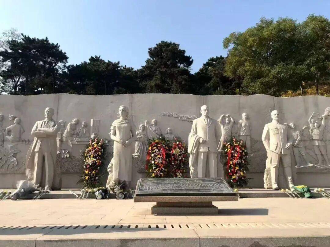 《沉默的荣耀》总编剧人民日报撰文：能感动我们<strong></p>
<p>九币</strong>，也一定能打动观众