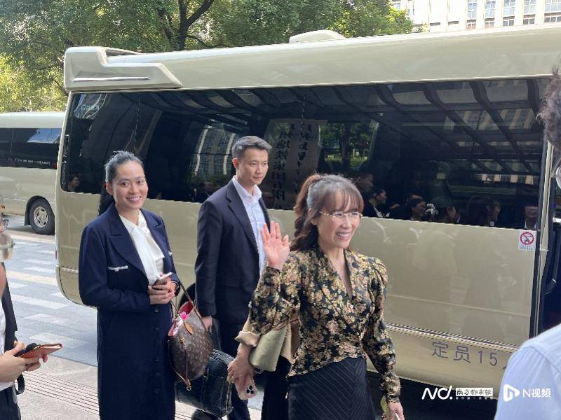 对话越南女企业家阮氏芳草：广州地铁系统先进<strong></p>
<p>九币</strong>，期待广交会