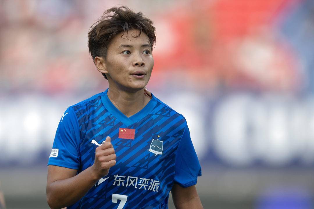 遗憾陪跑<strong></p>
<p>法币100</strong>，王霜无缘当选“亚洲足球小姐”