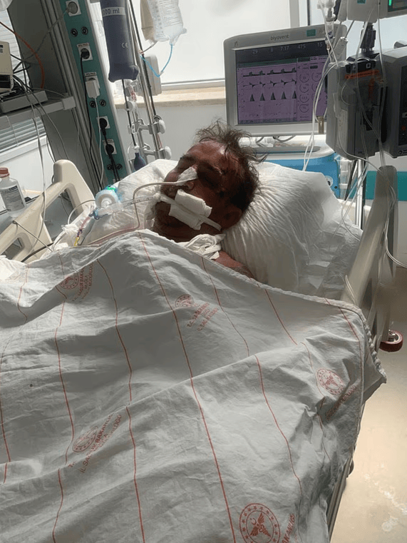 英国男子土耳其车祸去世<strong></p>
<p>法币100</strong>，女儿称治疗期间医院威胁他们捐出父亲一器官