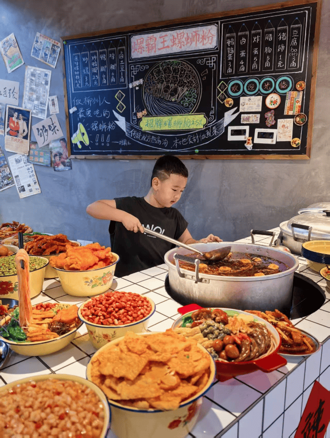 工厂为何成为“网红打卡地”<strong></p>
<p>和平币</strong>？