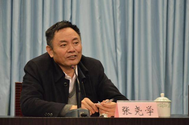 两名近70岁中管干部被查；副部级干部王波被判死缓