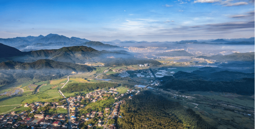 为什么年轻人迷上了爬山? | 秋高气爽<strong></p>
<p>币聪</strong>,是时候出发了→