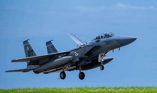 印尼买歼-10又生变<strong></p>
<p>币聪</strong>，90亿美元预算缩水到16亿，或考虑买退役战机