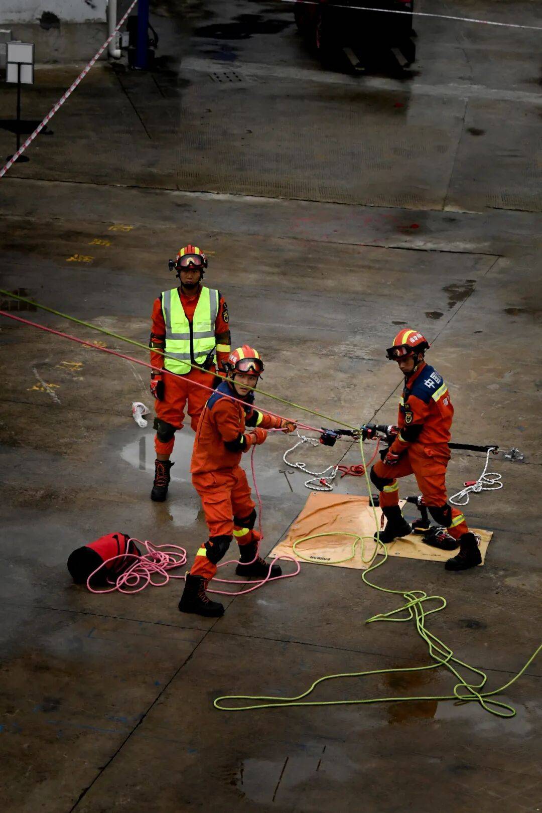 燃动赛场<strong></p>
<p>怎样进入币圈</strong>！三明消防激战 2025全省岗位练兵“龙虎榜”比武