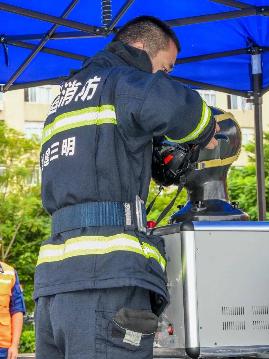 燃动赛场<strong></p>
<p>怎样进入币圈</strong>！三明消防激战 2025全省岗位练兵“龙虎榜”比武