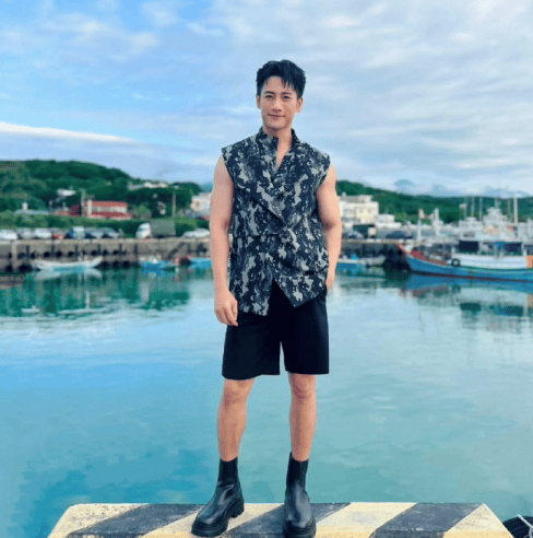 男演员周孝安<strong></p>
<p>币率兑换</strong>，被逮捕！