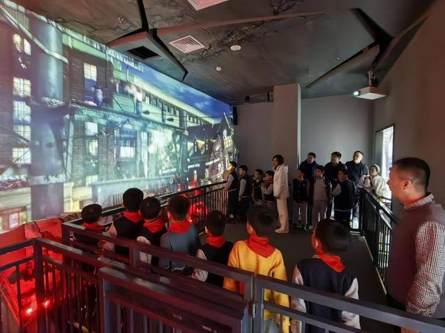 “泉民消防<strong></p>
<p>币对</strong>，生命至上”山东师范大学附属小学2024级7班雏鹰小队活动举行