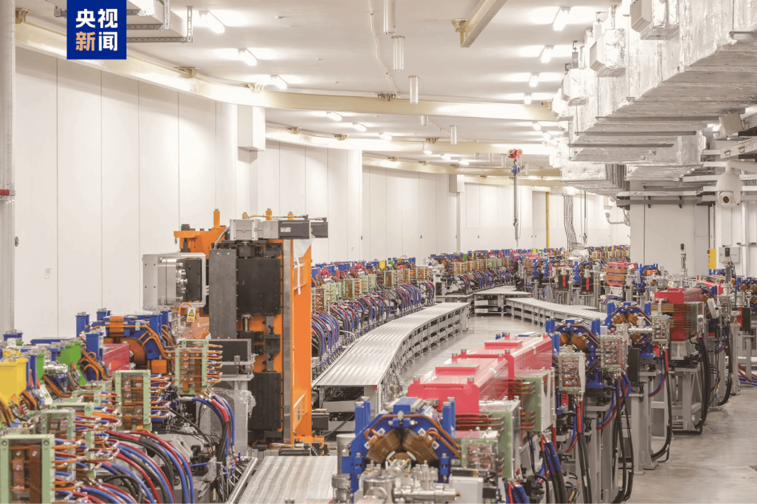 比太阳亮万亿倍<strong></p>
<p>五币钱</strong>！高能同步辐射光源通过工艺验收