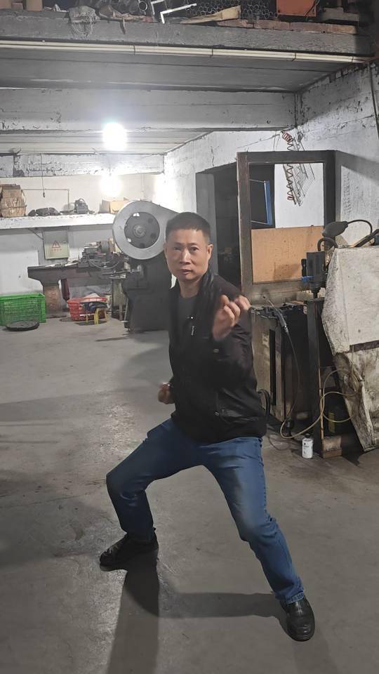 “传家锅”工厂账号粉丝已超260万<strong></p>
<p>客币</strong>，厂家：暂无直播带货的打算