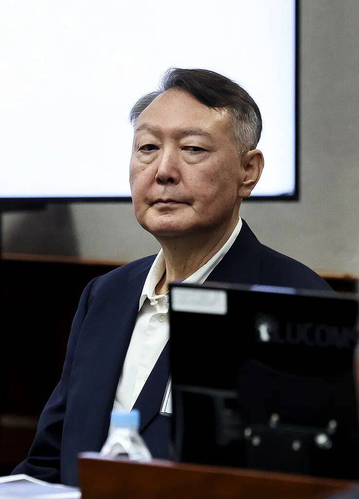 尹锡悦被控同军方合谋<strong></p>
<p>币根网</strong>，试图“诱使朝鲜发动进攻”