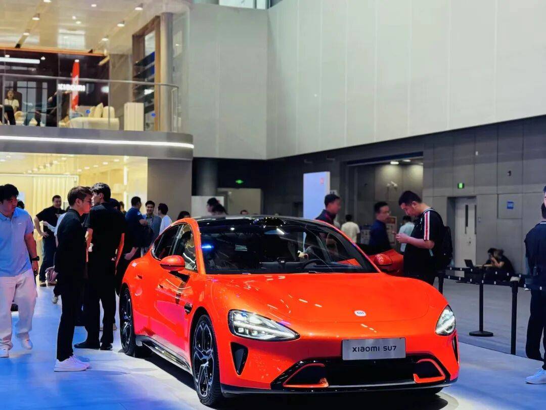 小米SU7常州再起火<strong></p>
<p>芬币</strong>！车主称“锂电池未及时取出”