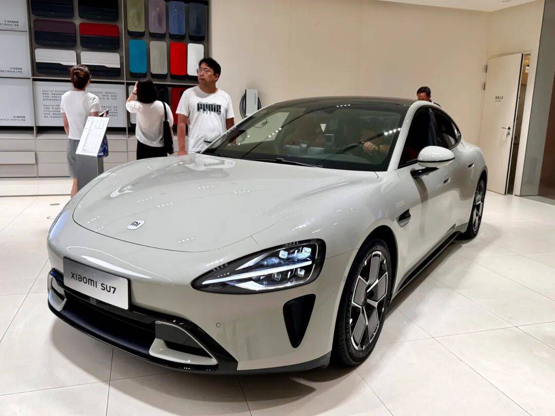 小米SU7常州再起火<strong></p>
<p>芬币</strong>！车主称“锂电池未及时取出”