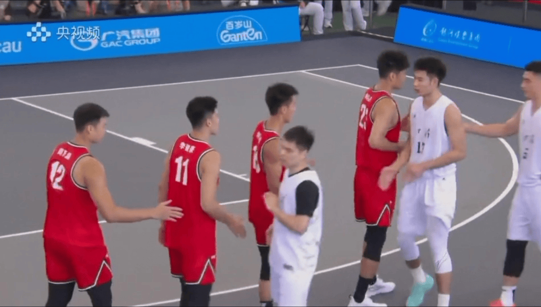 全运会男子三人篮球赛<strong></p>
<p>芬币</strong>，陈国豪、周泽源代表广东队出战，战胜江苏队取得开门红！