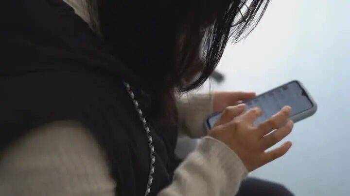 扬州一女子刷短视频惹祸：偷偷去银行取了6万现金<strong></p>
<p>虚拟币买就跌</strong>，结果……