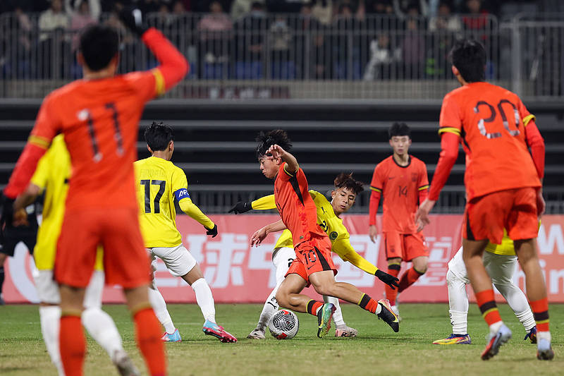 U16国足让中国球迷继续“过年”<strong></p>
<p>NGS虚拟币</strong>，对手再弱，连续踢出两位数比分也非易事