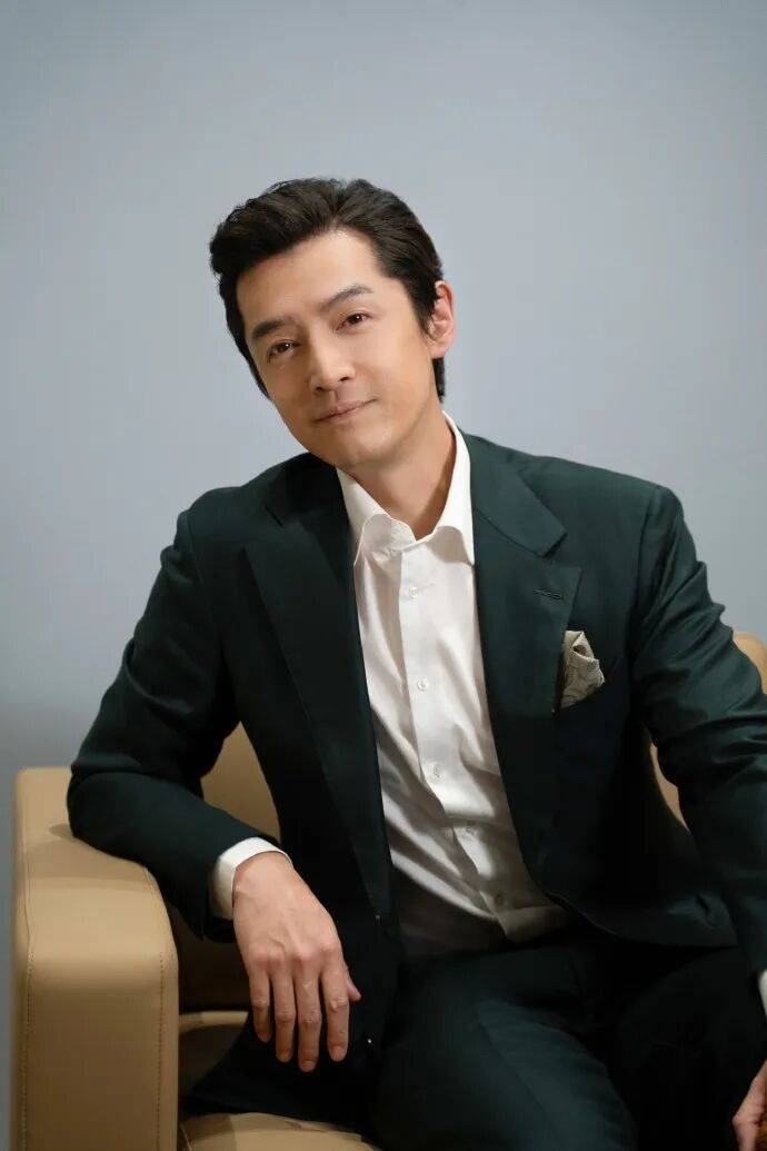 出道21年<strong></p>
<p>pow虚拟币</strong>，胡歌称自己已过气：与当红小生和人气明星不在一个数量级了