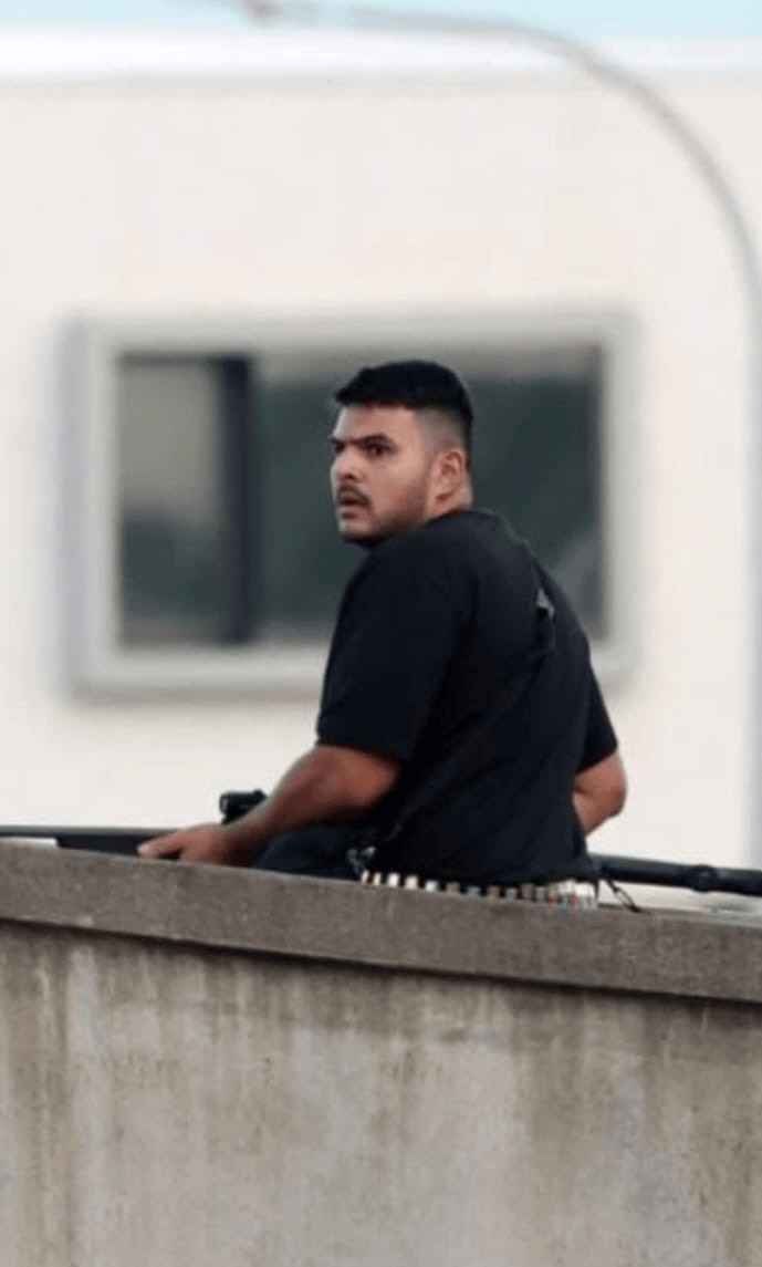 悉尼枪手被制服<strong></p>
<p>虚拟币BKI</strong>，愤怒民众猛踩头部，调查显示枪手合法持有六支枪