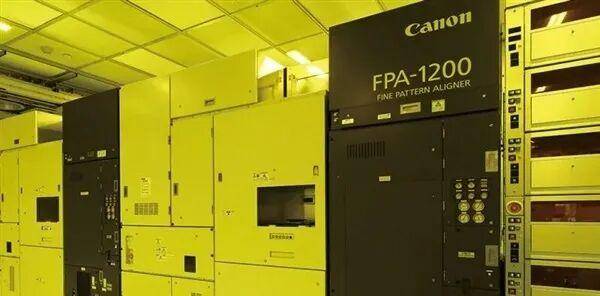 1.4nm制程<strong></p>
<p>买虚拟币赔钱</strong>！纳米压印技术突破