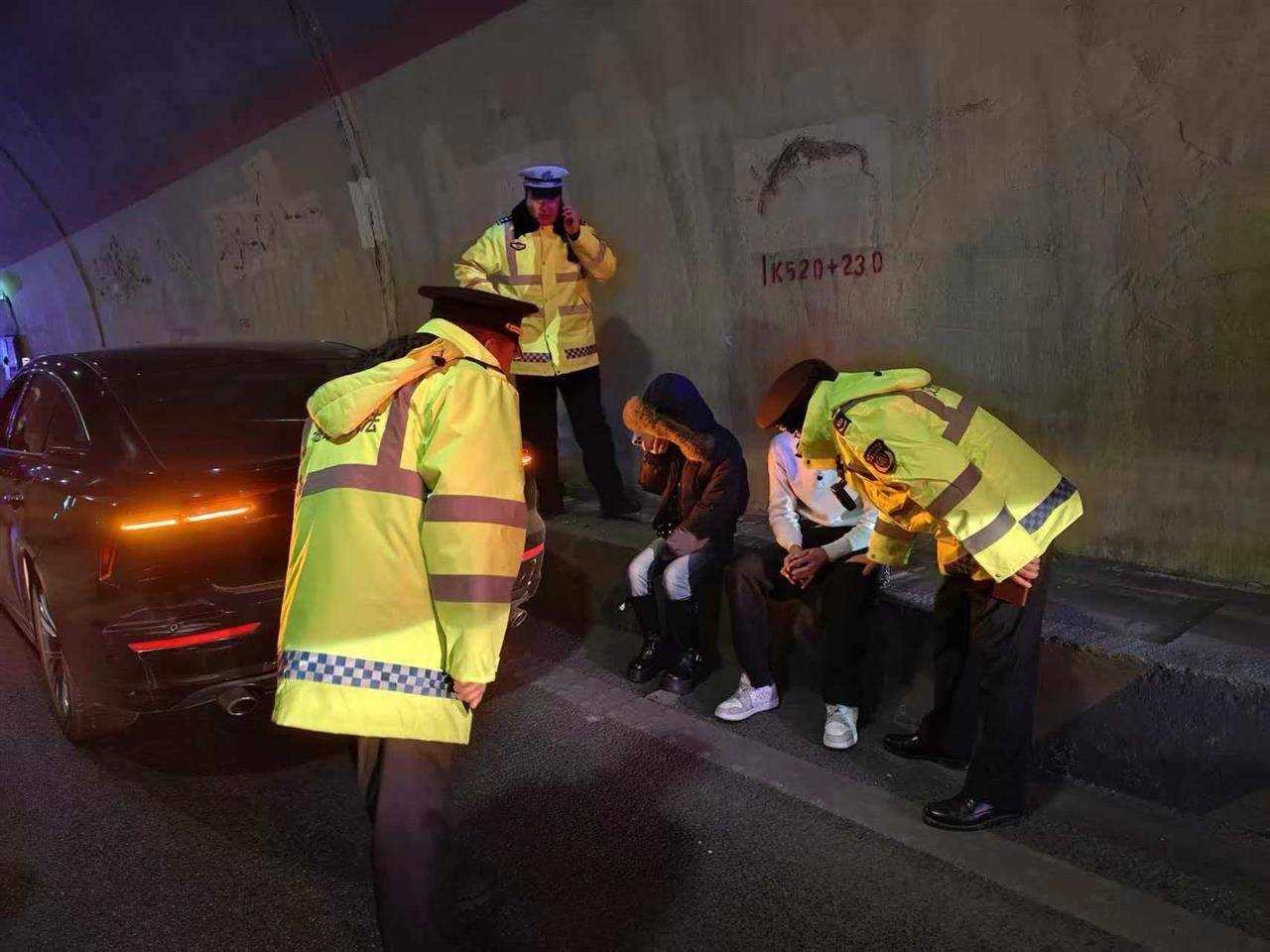 兰海高速一小车定速巡航故障刹车失灵<strong></p>
<p>虚拟币比赛</strong>，时速115狂奔490公里直至燃油耗尽，交警开道、路政压阵成功化险