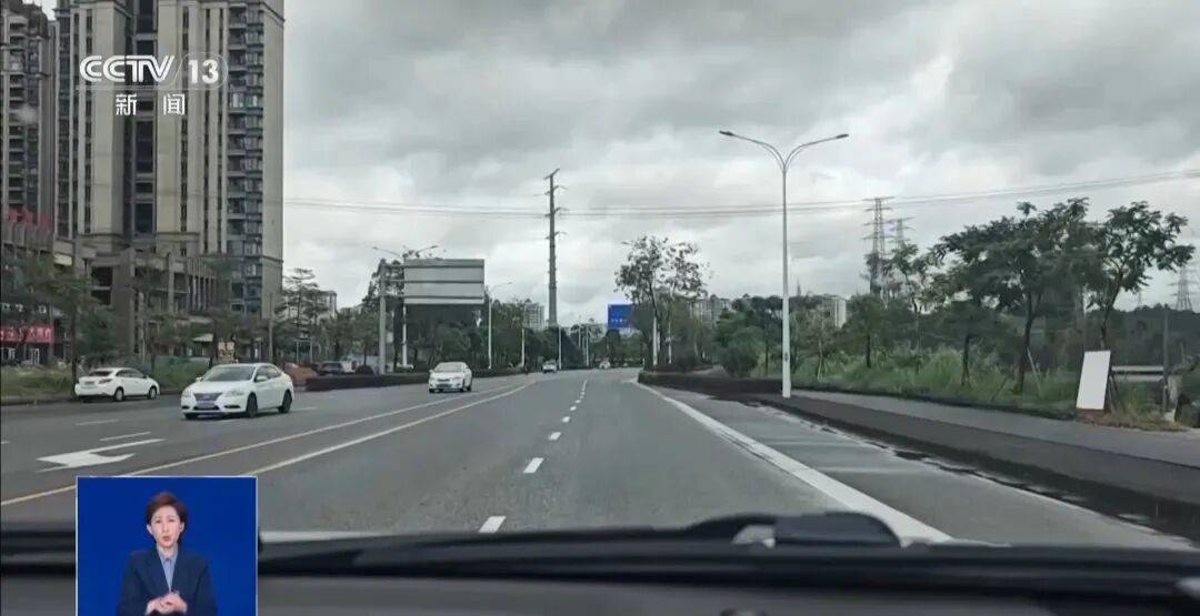 央视披露：男子在网吧厕所墙上看到“高薪日结5000-20000”广告<strong></p>
<p>虚拟币比赛</strong>，即将出境时被警方拦下