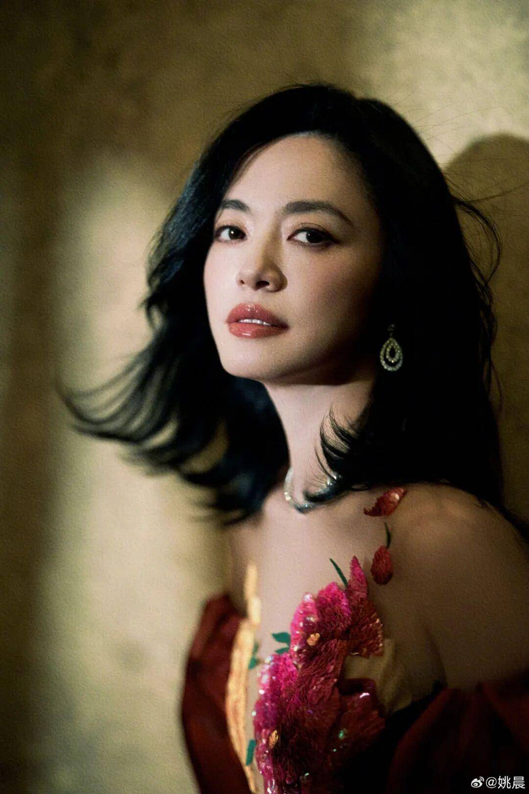 姚晨曹郁官宣离婚：多年前结束了婚姻关系<strong></p>
<p>LNG虚拟币</strong>，考虑当时孩子年幼，未对外公布，以后是家人一样的朋友