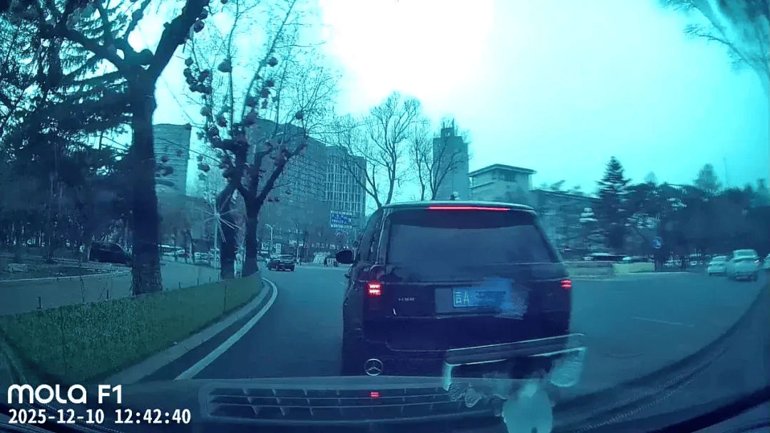 快评丨路虎8次别停奔驰被立为刑案<strong></p>
<p>虚拟货币布币</strong>，此前认定多次反转打了谁的脸？